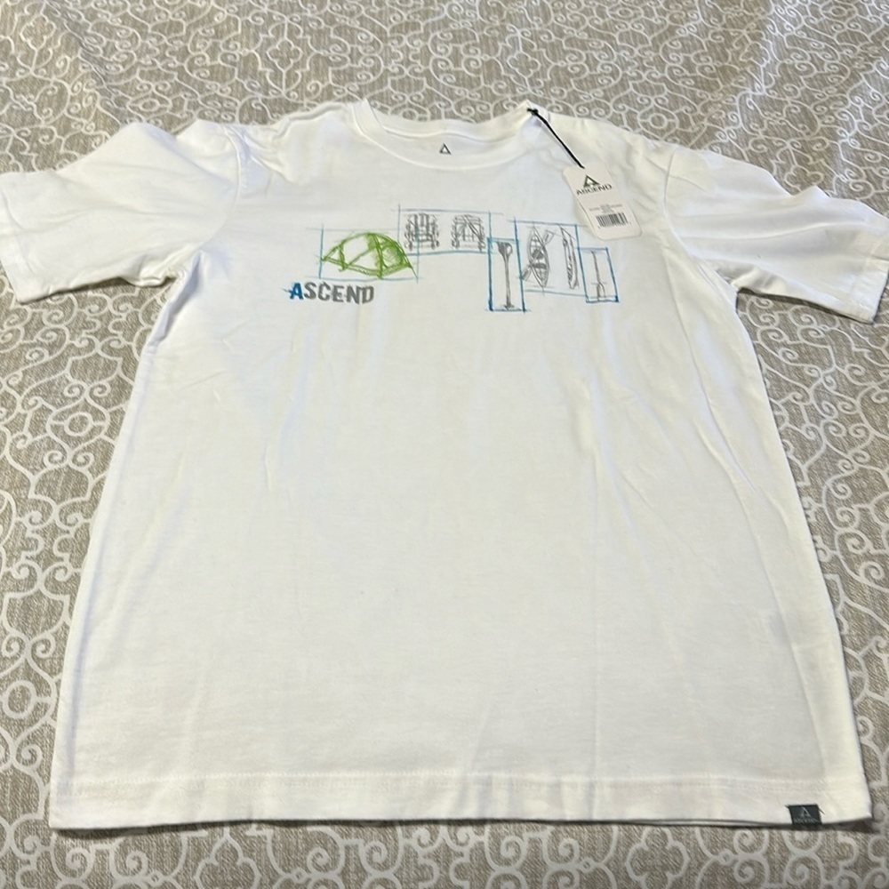 mens ascend size medium shirt nwt